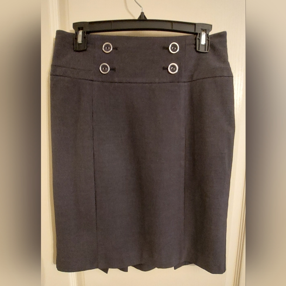LE CHATEAU Pencil Skirt. Women's Size 7/8. 🩶